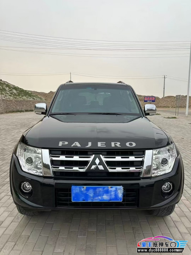 13年三菱帕杰罗轿车抵押车出售