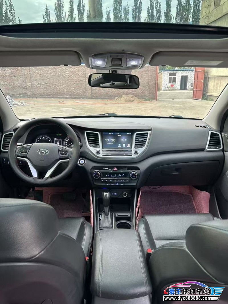 18年现代途胜轿车抵押车出售