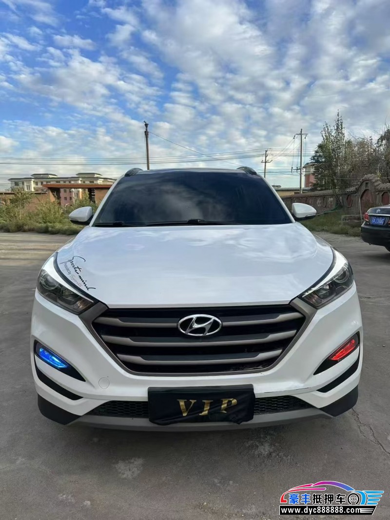 18年现代途胜轿车抵押车出售