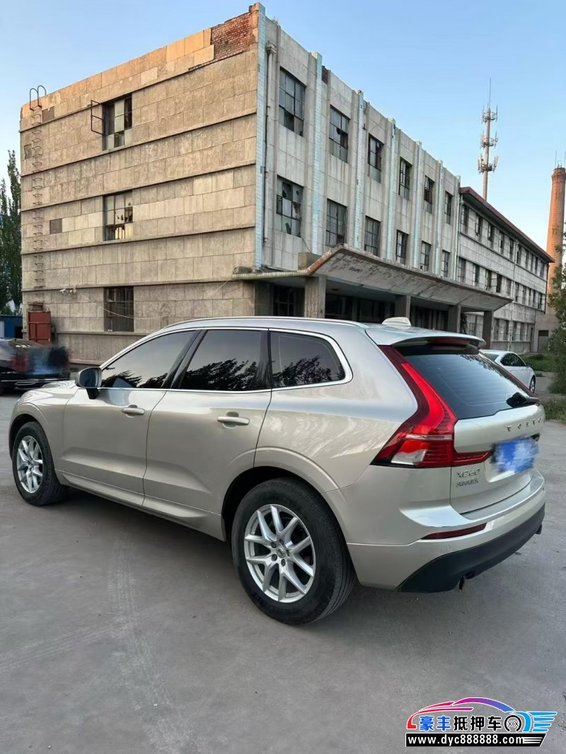 18年沃尔沃XC60轿车抵押车出售