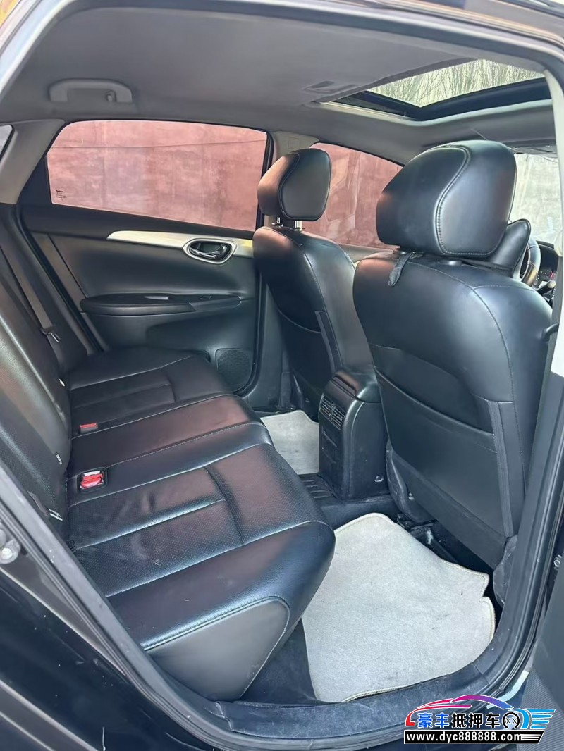 15年日产轩逸轿车抵押车出售