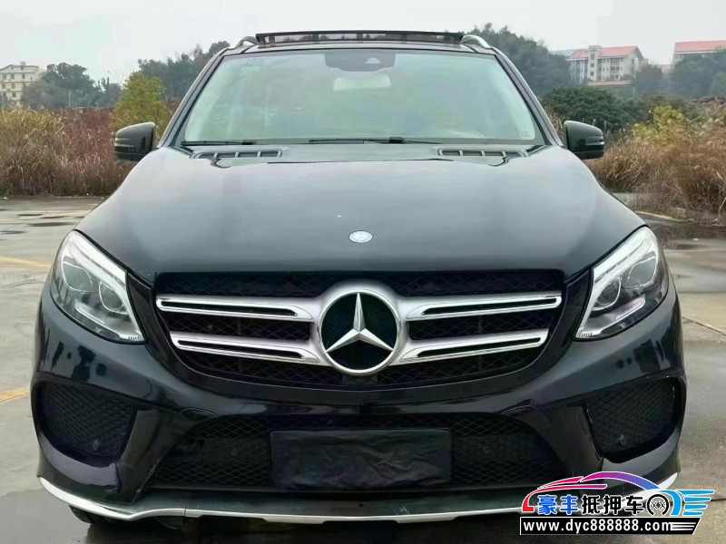 16年奔驰GLE轿车抵押车出售