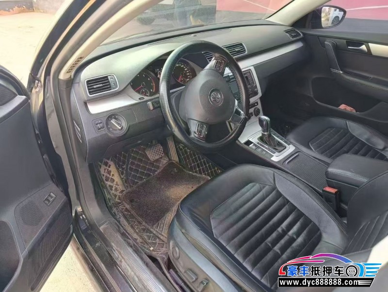 16年大众迈腾轿车抵押车出售