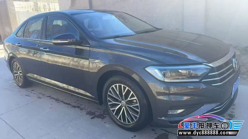 19年大众速腾轿车抵押车出售