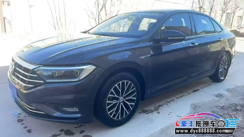 19年大众速腾轿车抵押车出售