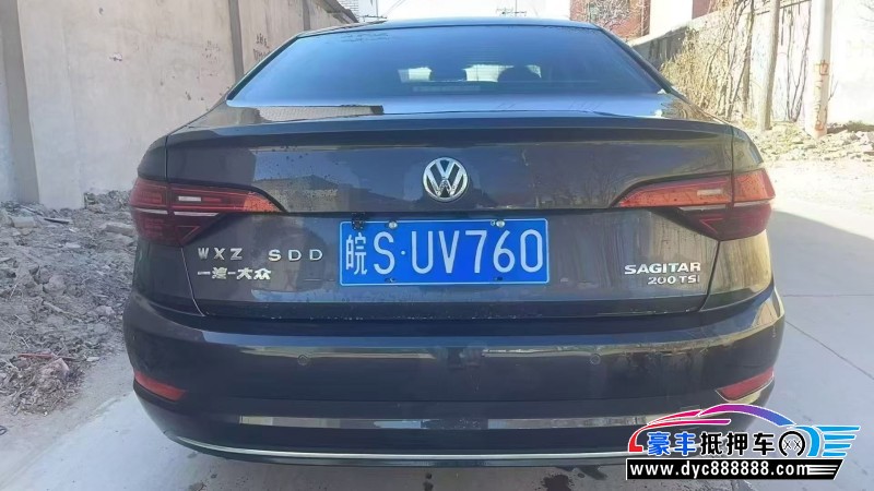 19年大众速腾轿车抵押车出售