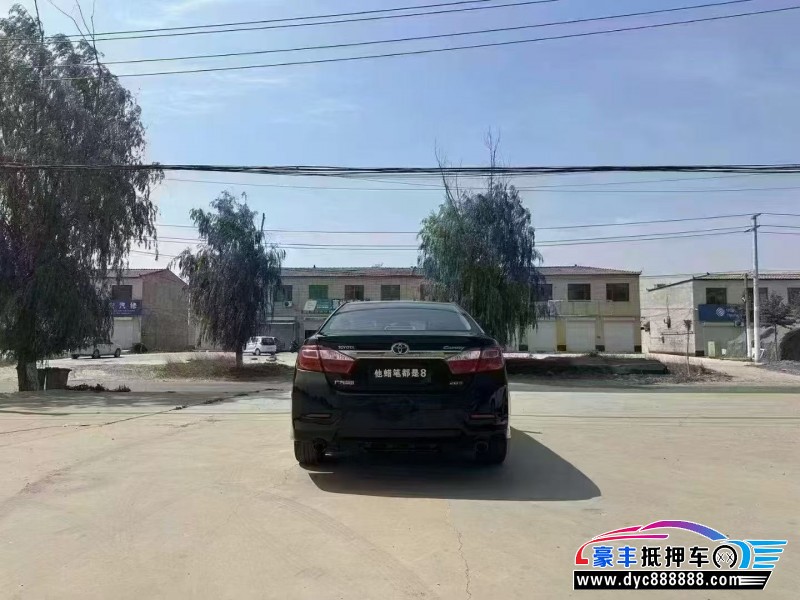 13年丰田凯美瑞轿车抵押车出售