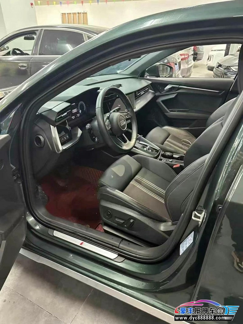 24年奥迪A3轿车抵押车出售