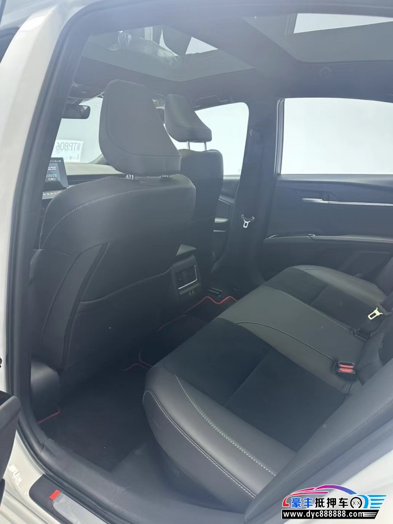 25年丰田凯美瑞轿车抵押车出售