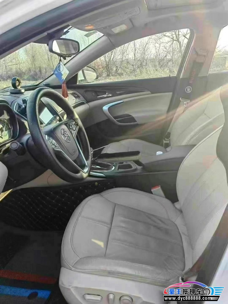 14年别克君威轿车抵押车出售