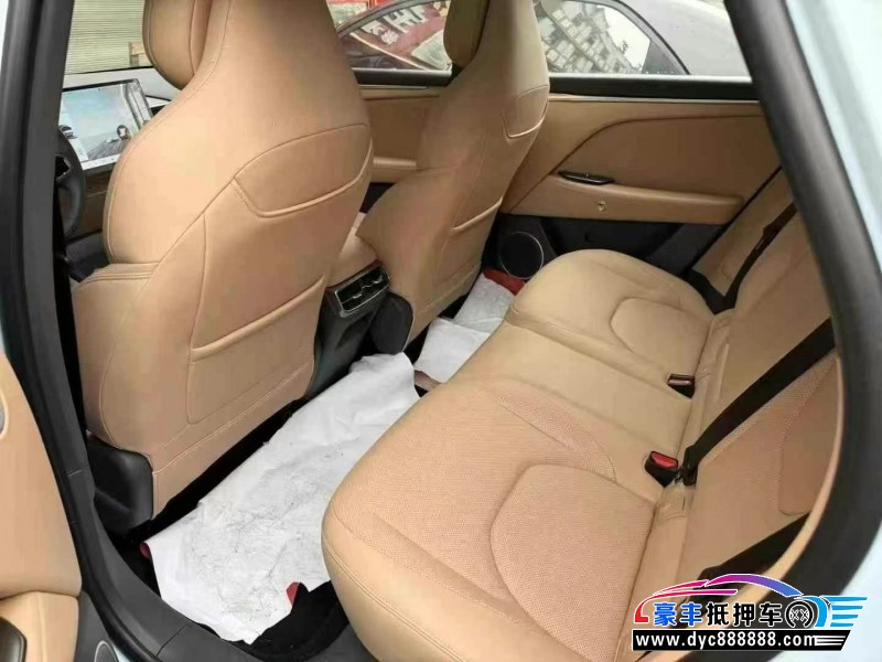 24年极狐阿尔法T轿车抵押车出售