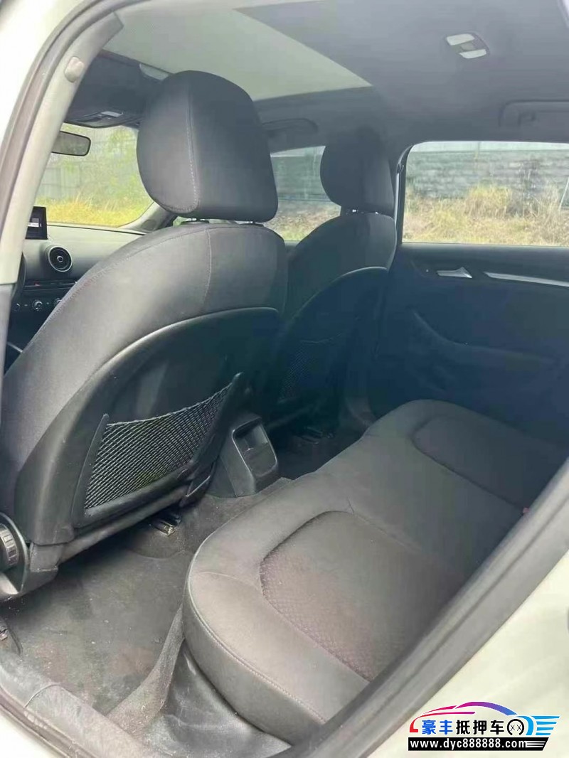 21年奥迪A3轿车抵押车出售