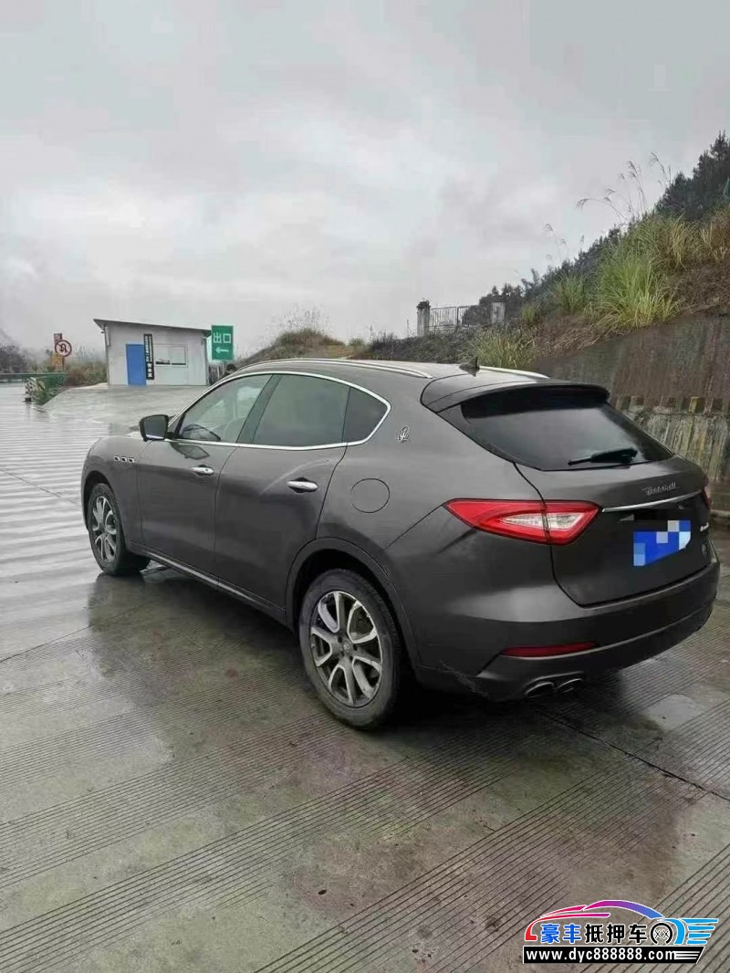 17年玛莎拉蒂莱万特轿车抵押车出售