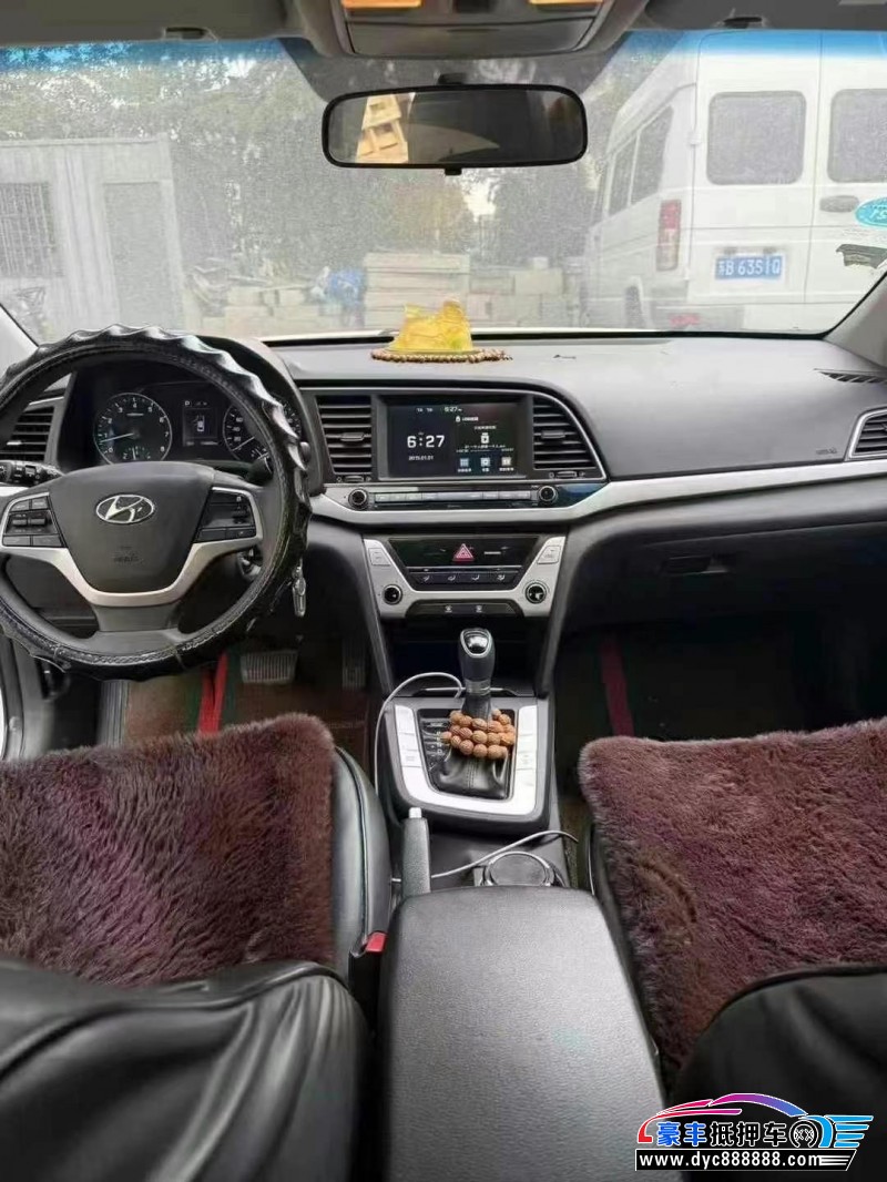 18年现代领动轿车抵押车出售