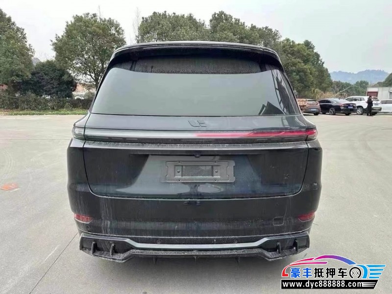 23年理想L9轿车抵押车出售