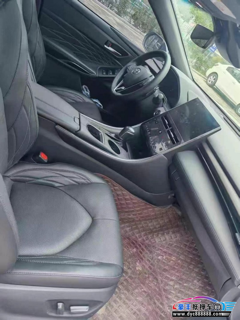 23年丰田亚洲龙轿车抵押车出售