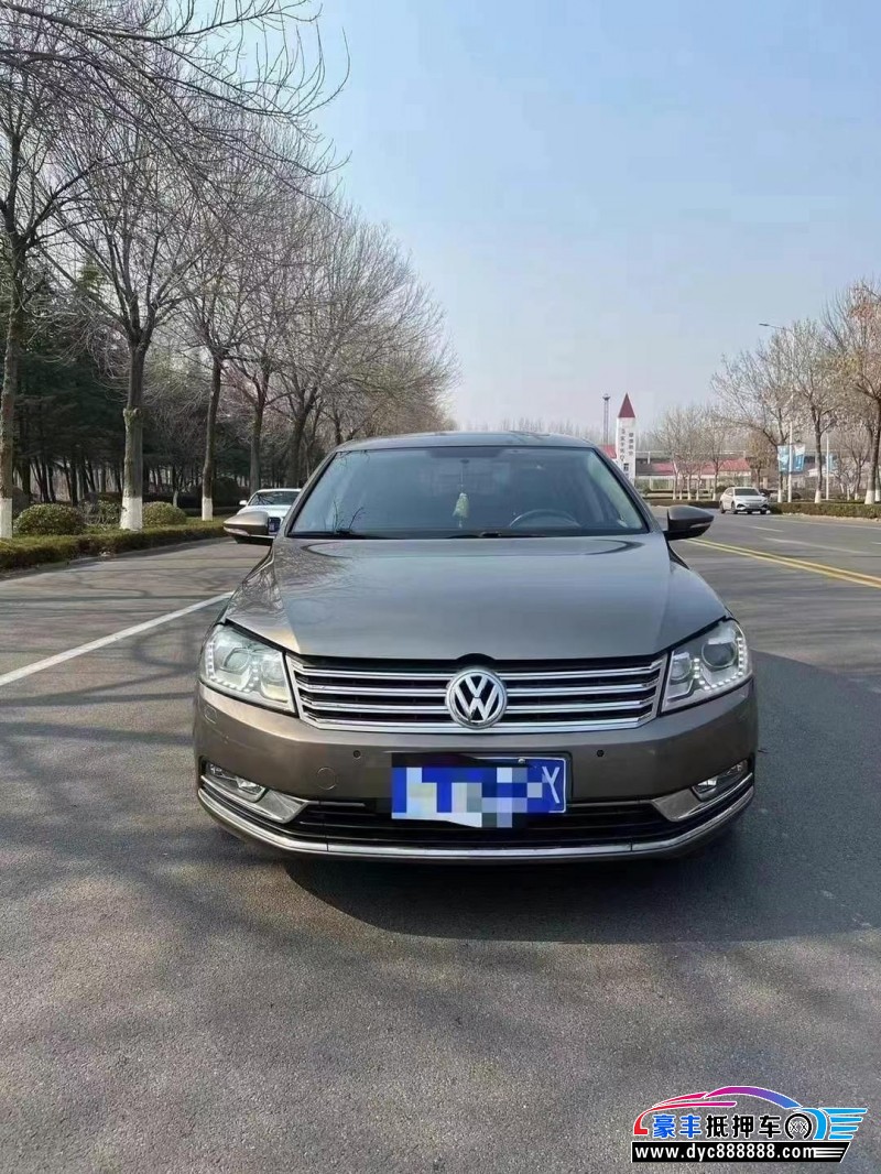 13年大众迈腾轿车抵押车出售