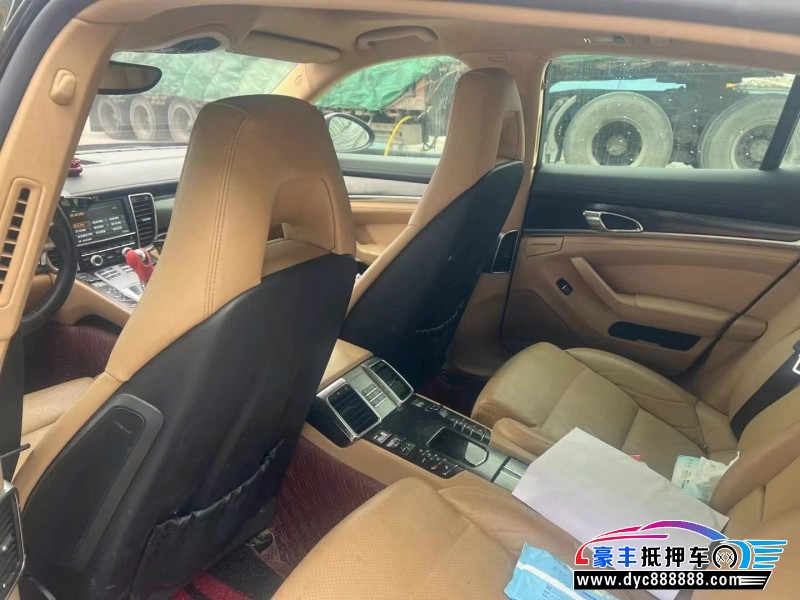 13年保时捷帕纳梅拉轿车抵押车出售