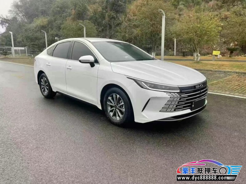 22年比亚迪驱逐舰轿车抵押车出售