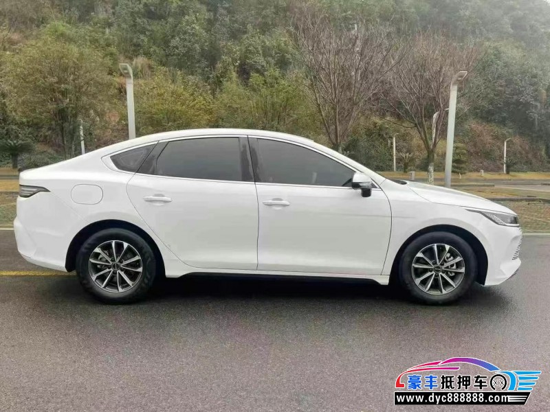 22年比亚迪驱逐舰轿车抵押车出售