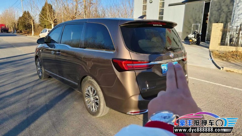 21年别克GL8轿车抵押车出售