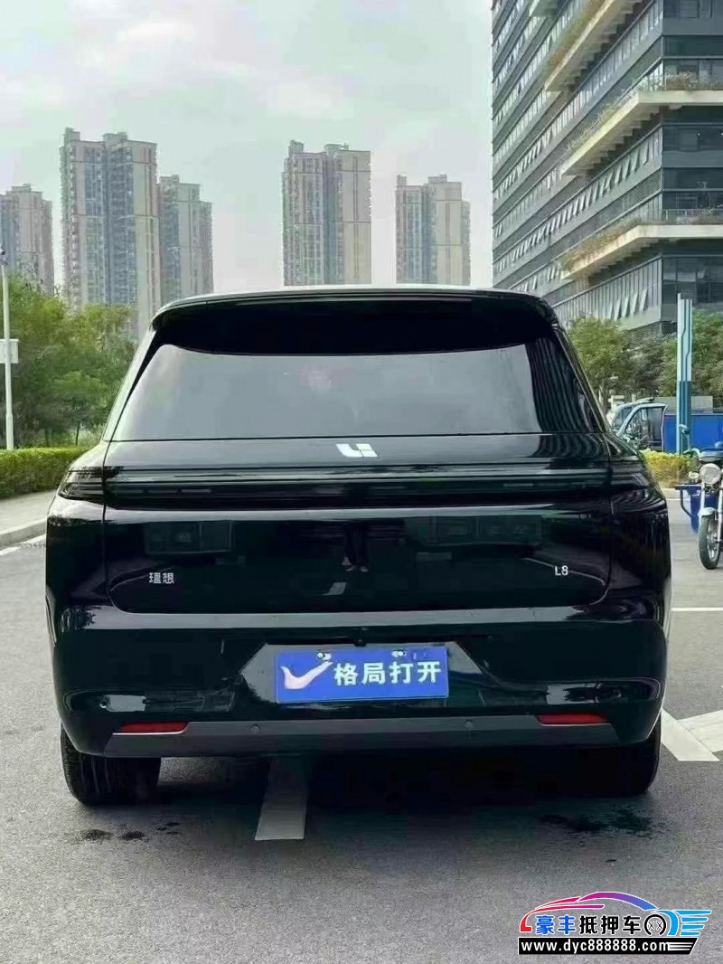 23年理想L8轿车抵押车出售