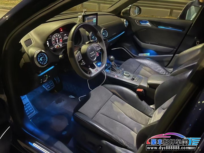 17年奥迪S3轿车抵押车出售