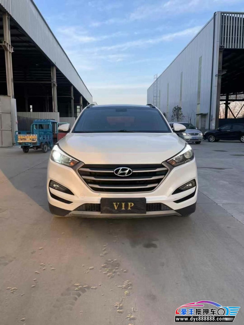 17年现代途胜轿车抵押车出售