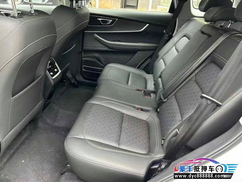 24年奇瑞瑞虎8轿车抵押车出售