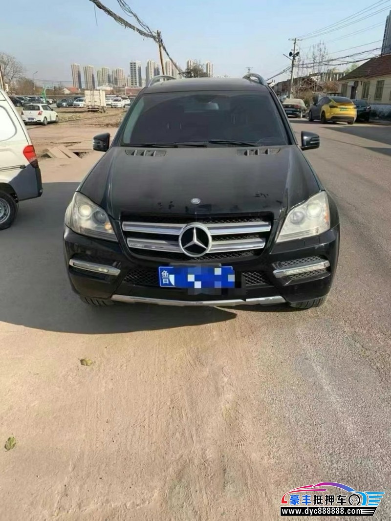 12年奔驰GL轿车抵押车出售