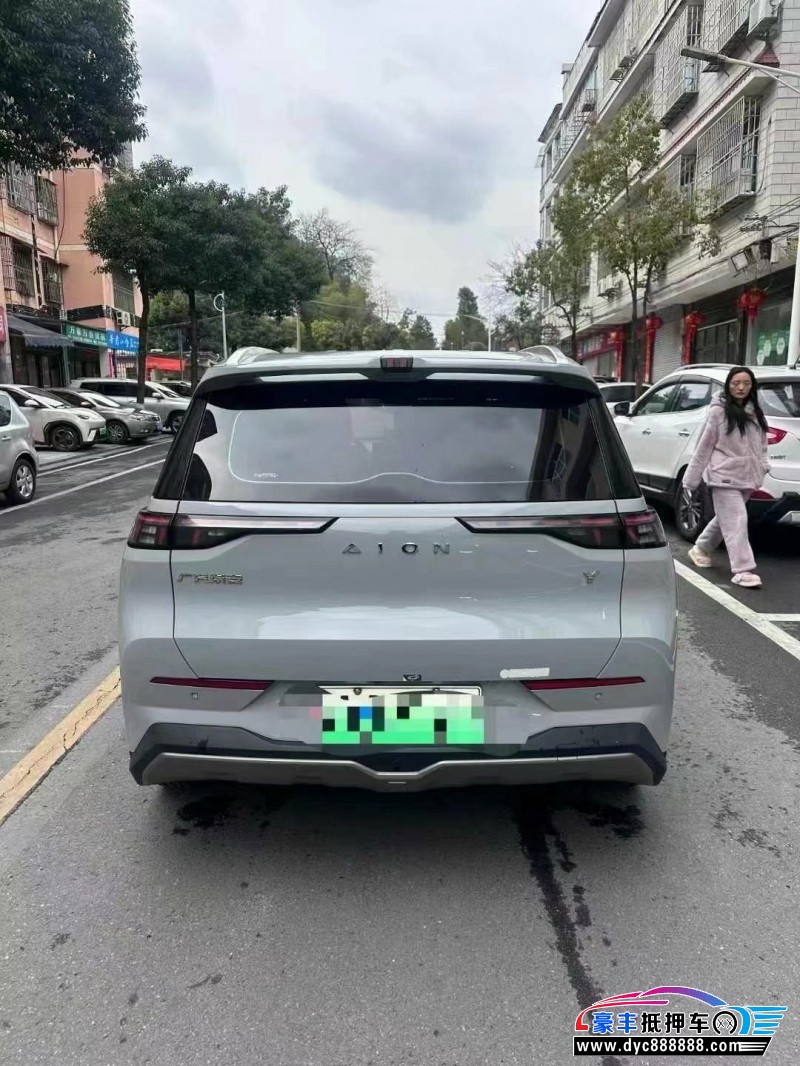 22年埃安Y70轿车抵押车出售