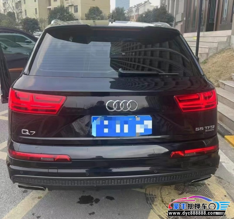 19年奥迪Q7轿车抵押车出售
