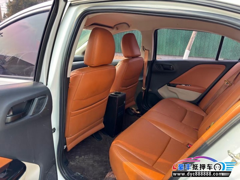 18年本田哥瑞轿车抵押车出售