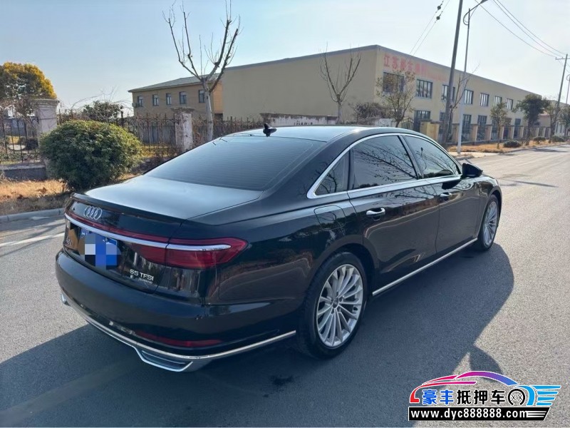 20年奥迪A8L轿车抵押车出售