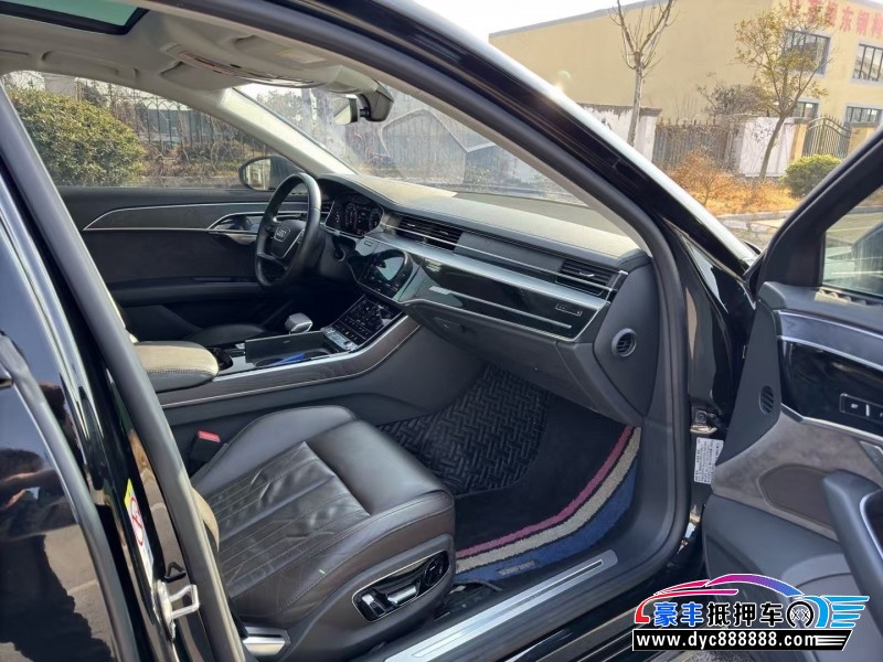 20年奥迪A8L轿车抵押车出售