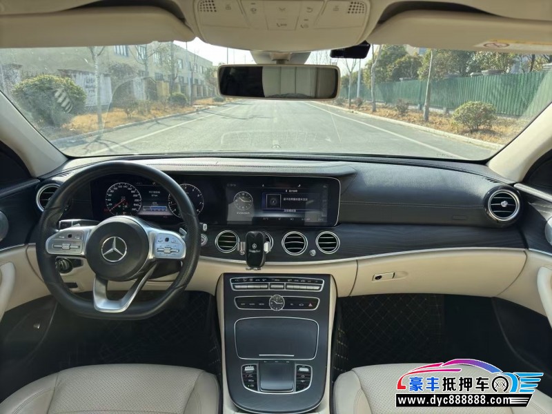 19年奔驰E轿车抵押车出售