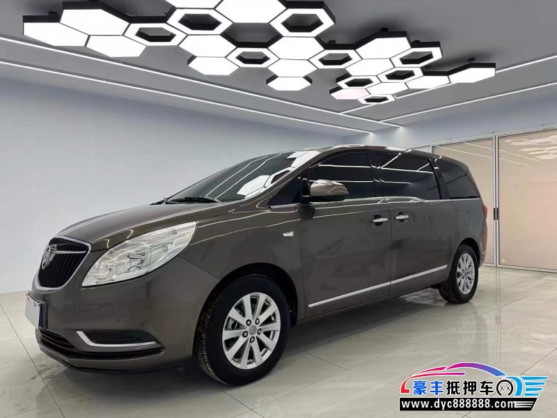 17年别克GL8轿车抵押车出售