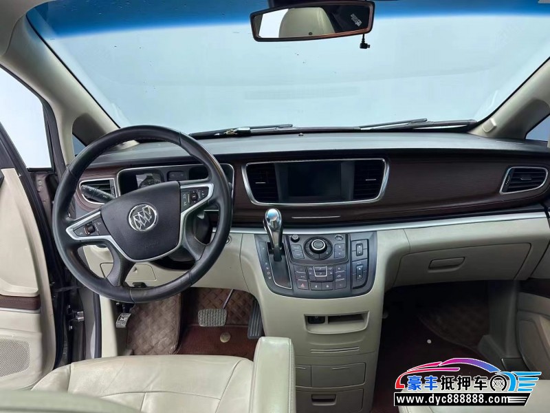 17年别克GL8轿车抵押车出售