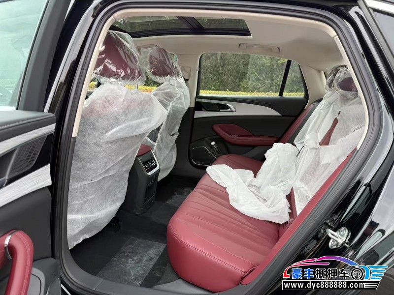 25年红旗H5轿车抵押车出售