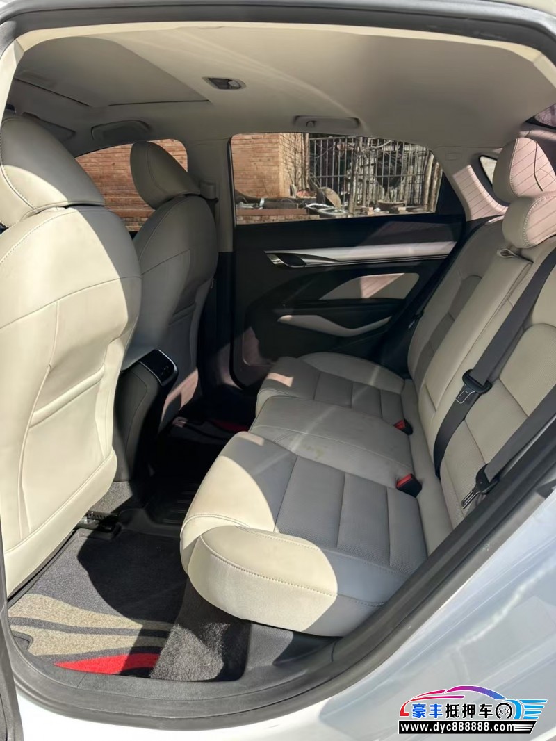 19年吉利缤瑞轿车抵押车出售