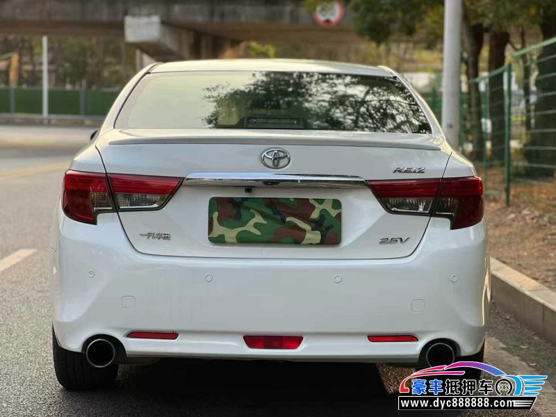 14年丰田锐志轿车抵押车出售