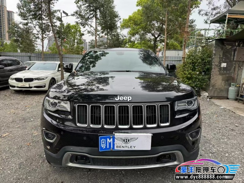 14年Jeep大切诺基轿车抵押车出售