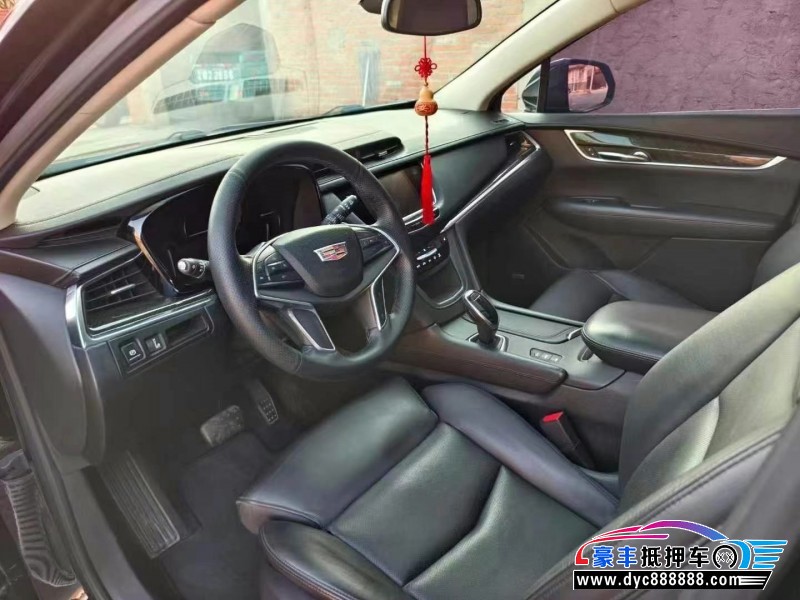 17年凯迪拉克XT5轿车抵押车出售