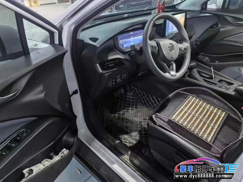 24年别克微蓝轿车抵押车出售