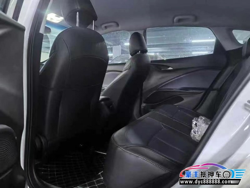 24年别克微蓝轿车抵押车出售