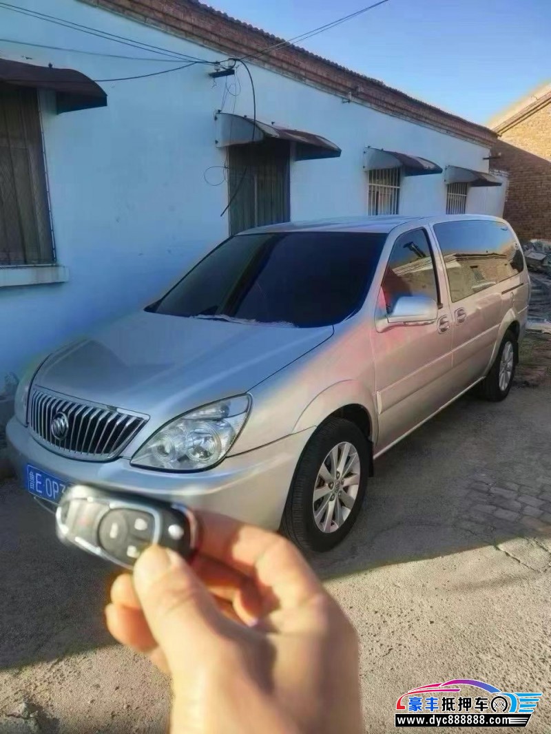 13年别克GL8MPV抵押车出售