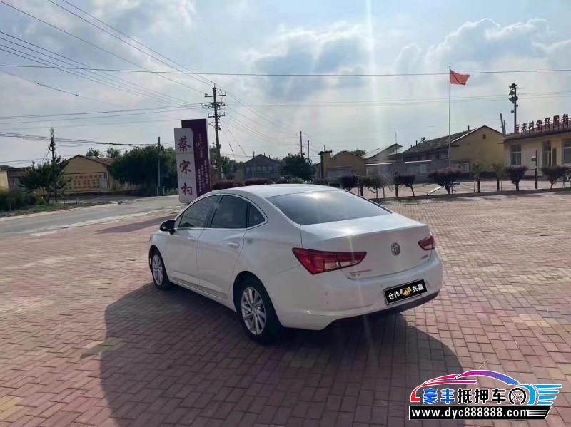 18年别克威朗轿车抵押车出售