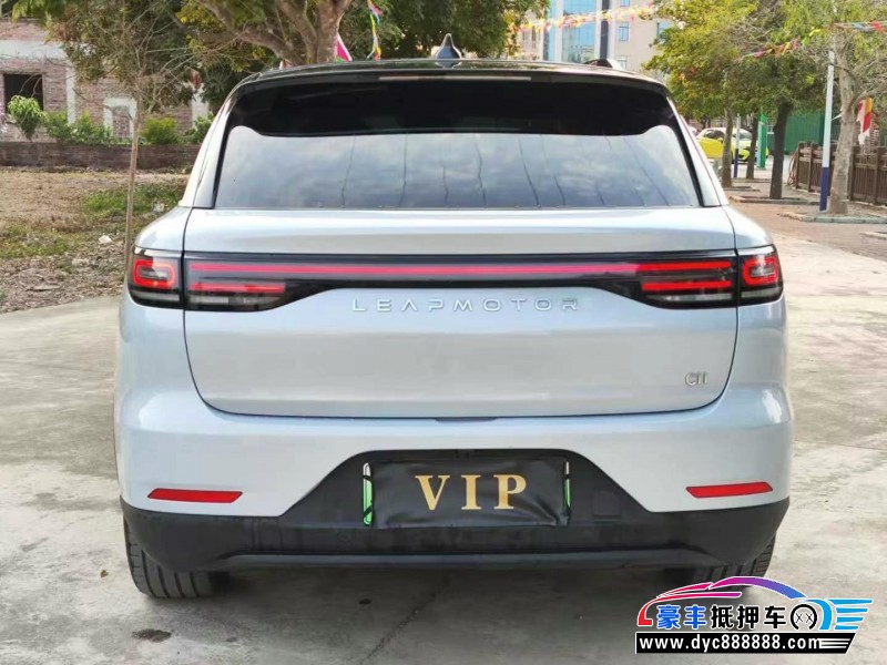 22年零跑C11轿车抵押车出售