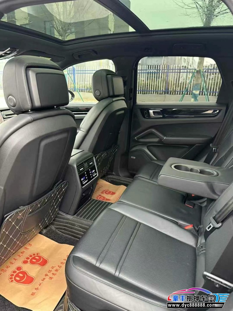 21年保时捷卡宴轿车抵押车出售