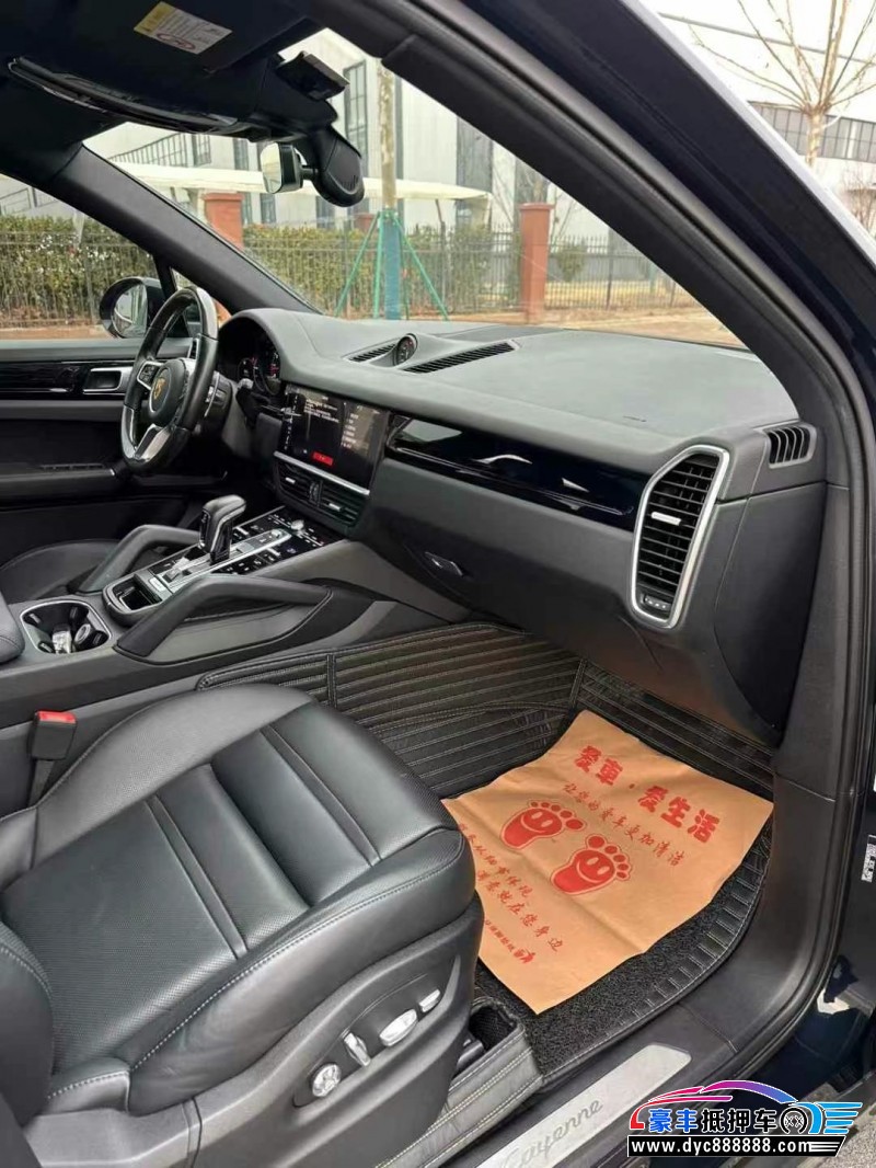 21年保时捷卡宴轿车抵押车出售